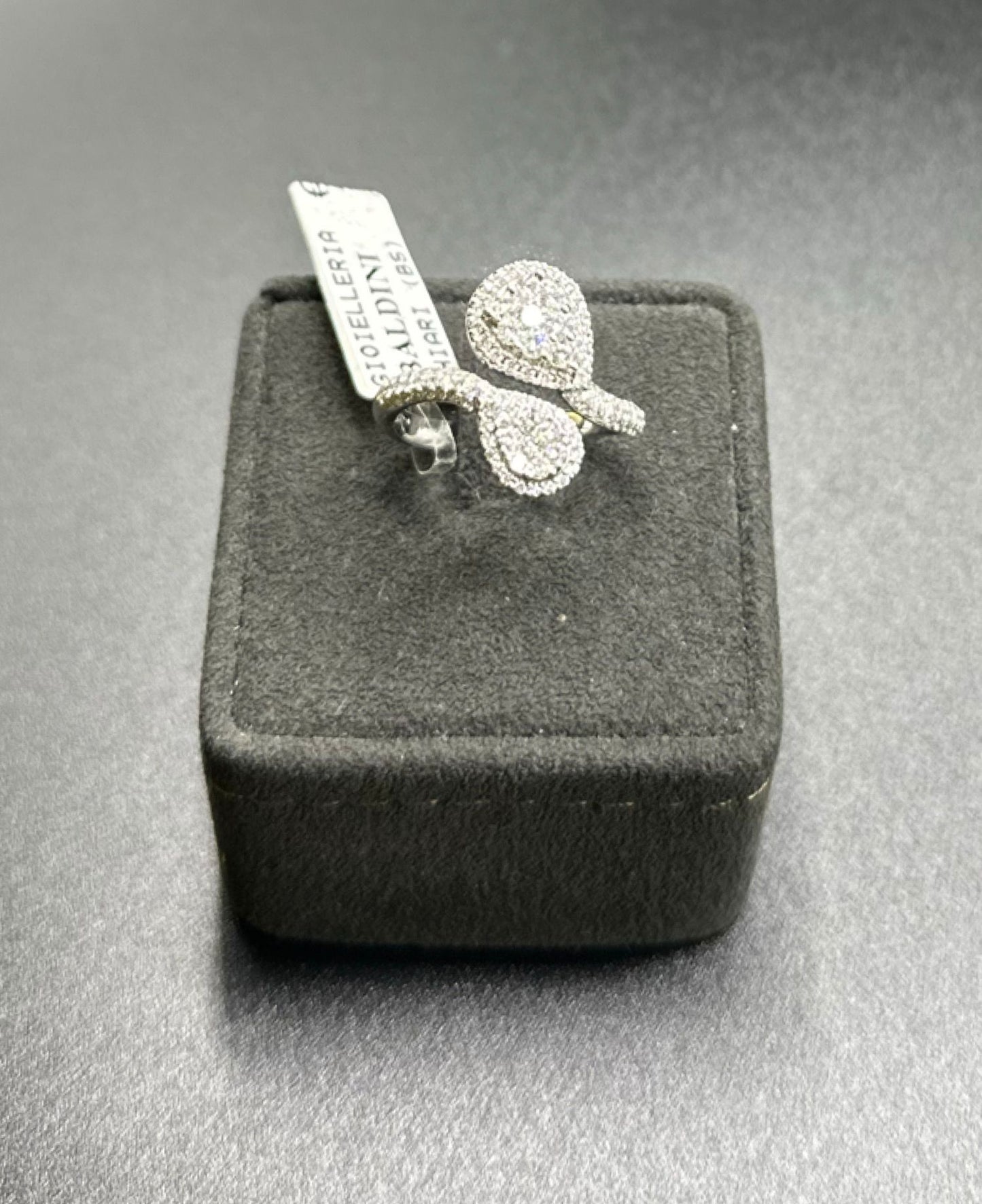 Anello due gocce effetto magic