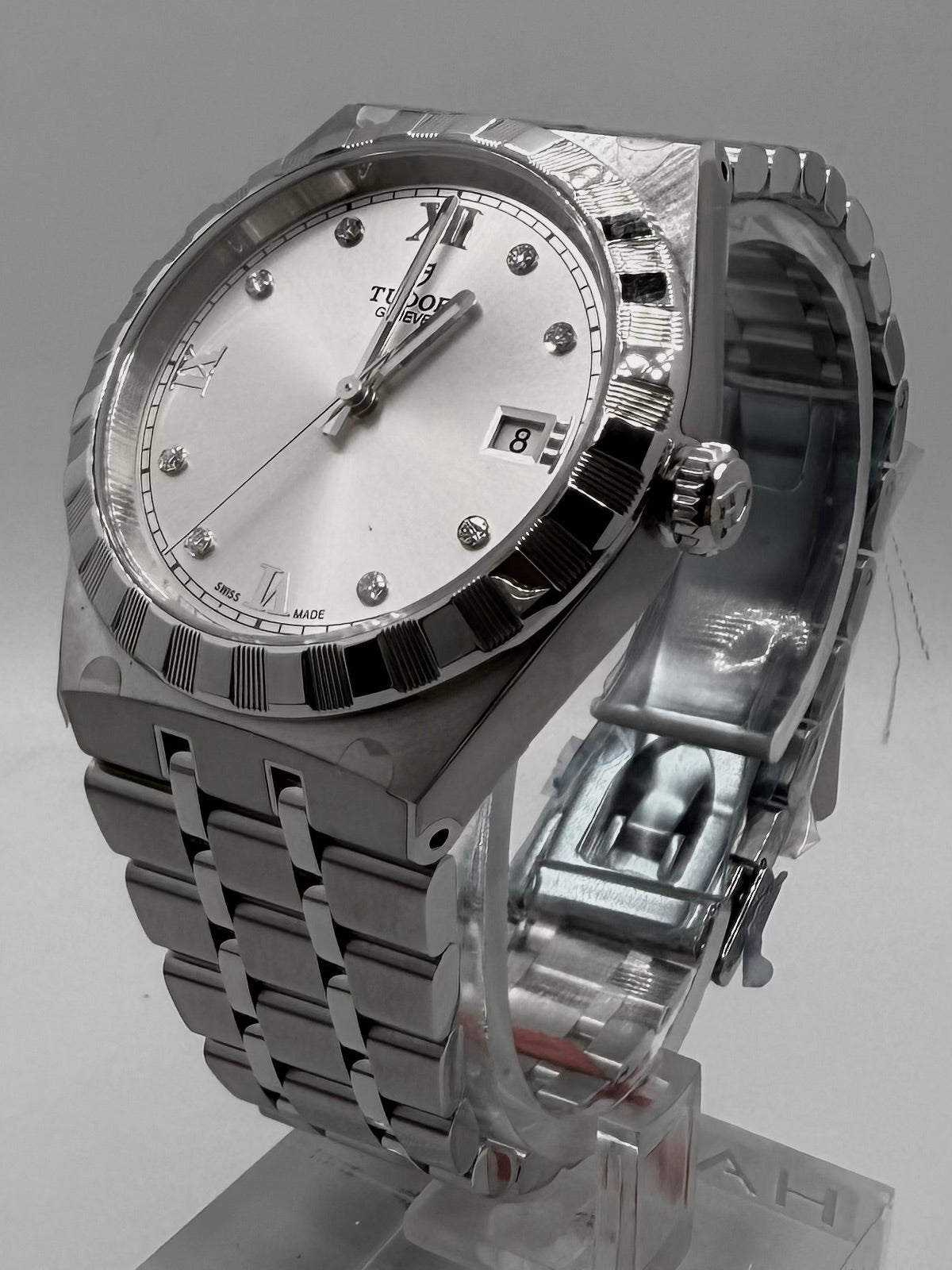 Tudor Royal