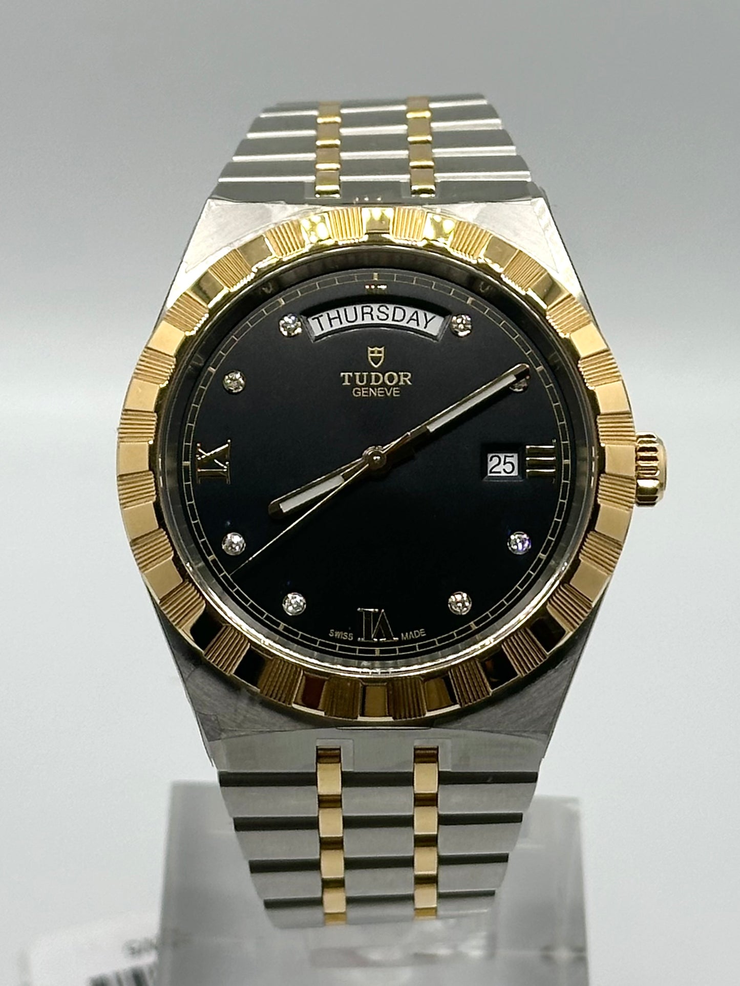 Tudor Royal
