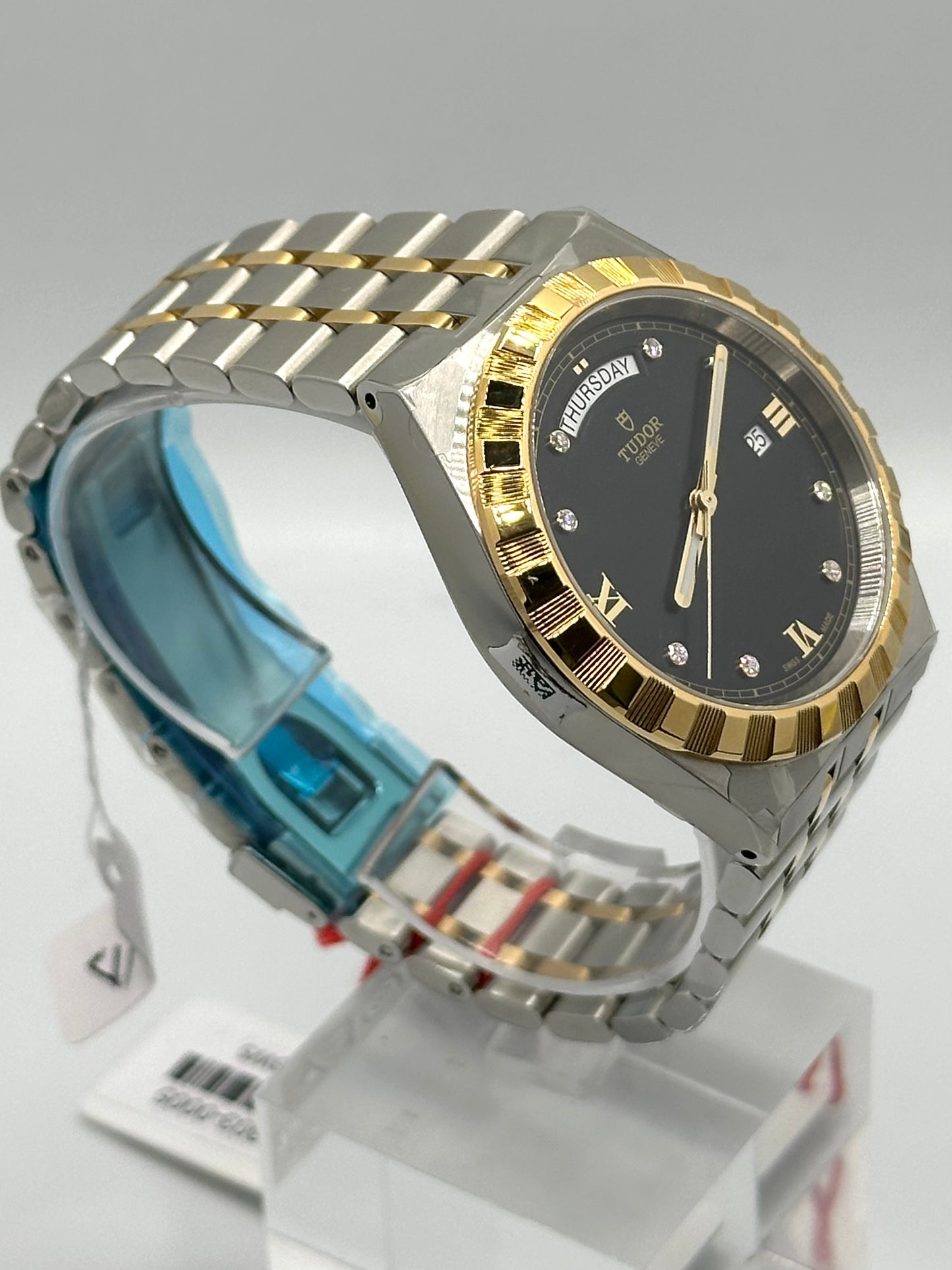 Tudor Royal
