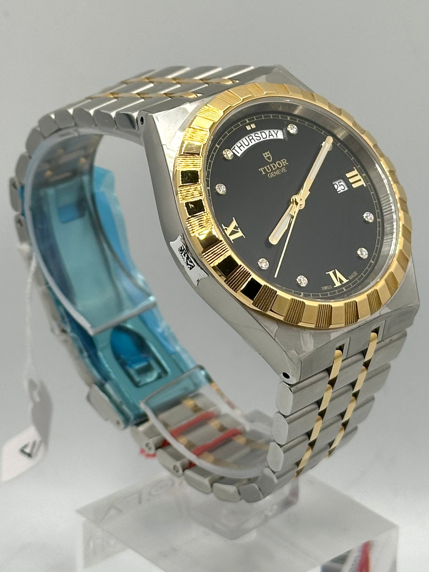 Tudor Royal